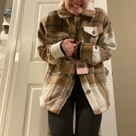 Meet your Posher, Sophia - Picture 1 of 2